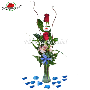 Florero con dos Rosas Cdo 02 Florero con dos Rosas Cdo 02