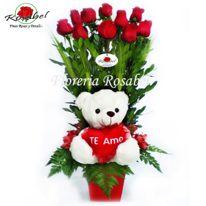 Arrangement of Red Roses and Flower Bouquets for Valentine's Day Arrangement of Red Roses and Flower Bouquets for Valentine's Day
