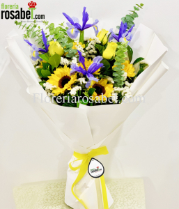 Ramo de Flores Amarillas, Rosas y Girasoles | Florería Rosabel Ramo de Flores Amarillas, Rosas y Girasoles | Florería Rosabel