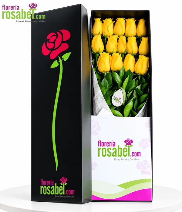 Caja negra con 12 rosas amarillas y follajes de Florería Rosabel