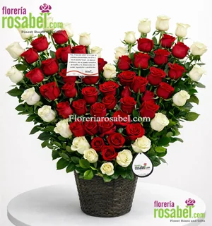 Arreglo corazón con 50 rosas rojas y blancas frescas en base canasta decorativa