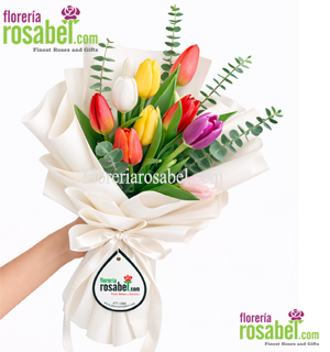 Ramo de 10 Tulipanes Mixtos con Envoltura Elegante para regalos